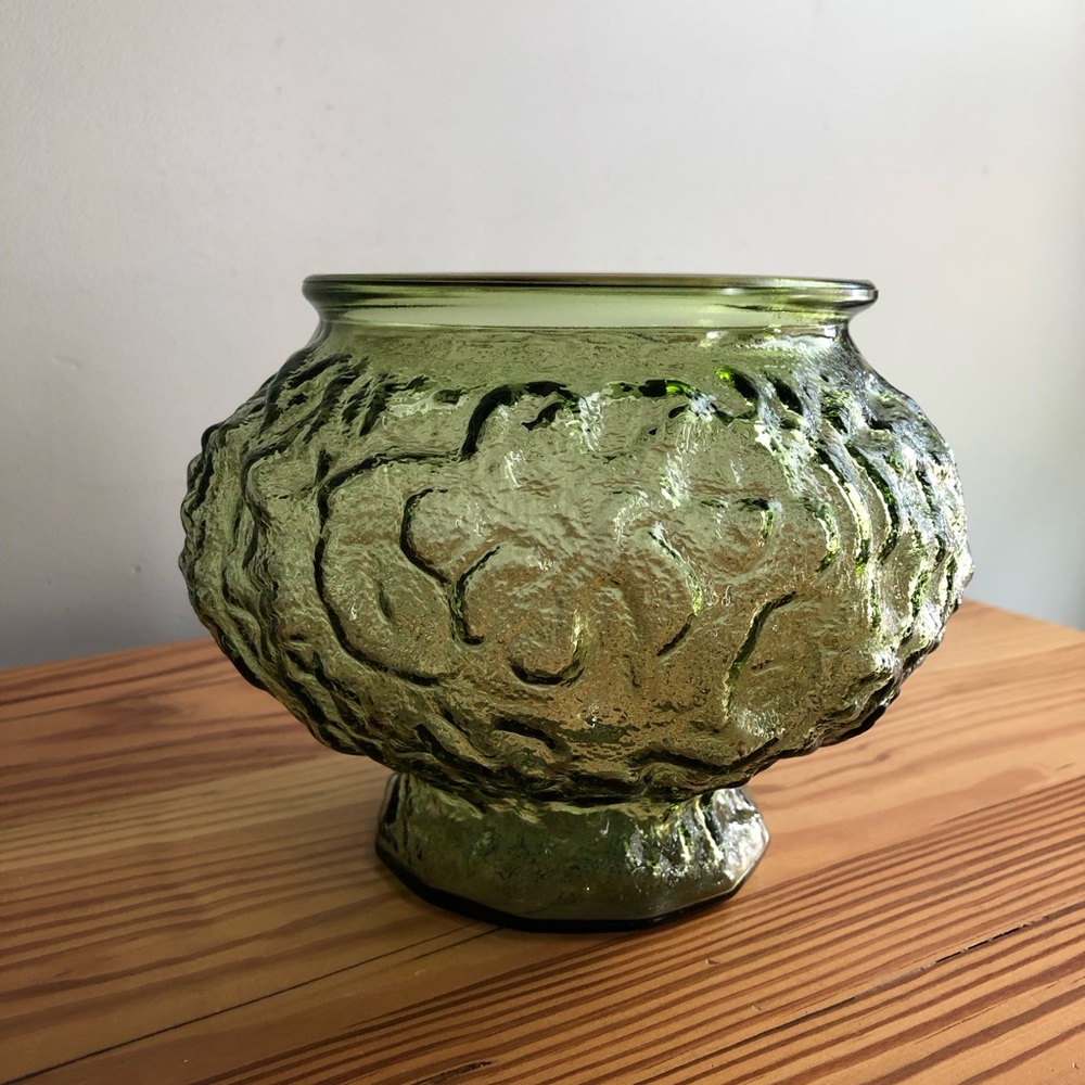 Vintage E.O. Brody Co. Green Glass Dish Crinkle Patterned Retro Cleveland USA